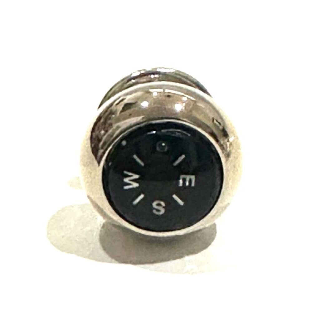 Working Compass Lapel Pin for Travelers & Adventurers